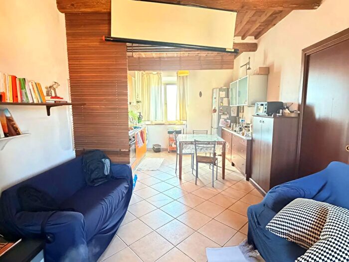 Appartamento trilocale in vendita in Cascina