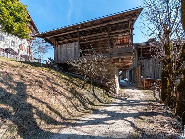 Casa trilocale in vendita in Frazione Cogul, Vallada Agordina