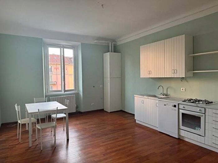 Appartamento trilocale in affitto in Corso Lodi, Porta Romana Medaglie dOro, Milano