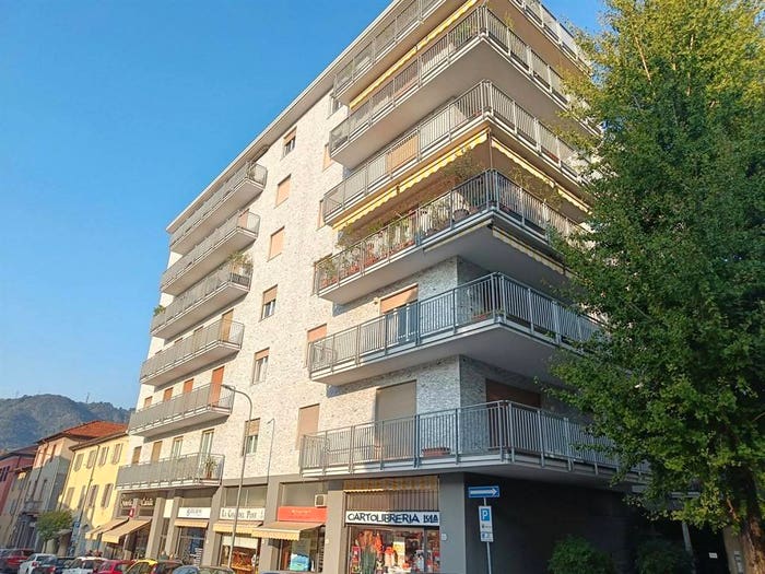 Appartamento con 5 locali in affitto in Borghi, Como