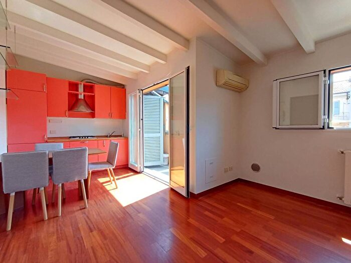 Appartamento bilocale in affitto in Via Piero della Francesca, Sempione, Milano