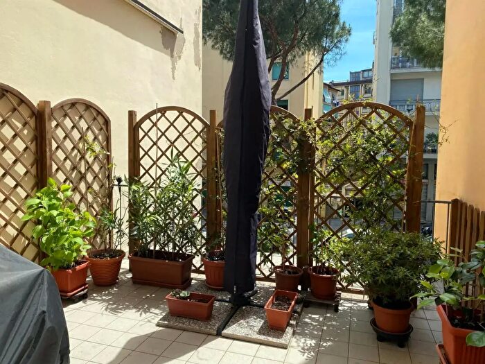 Appartamento quadrilocale in vendita in Viale Duse, Firenze
