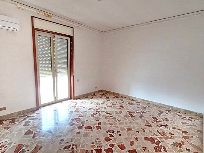 Appartamento quadrilocale in affitto in Via Orto Botanico, Centro, Misilmeri