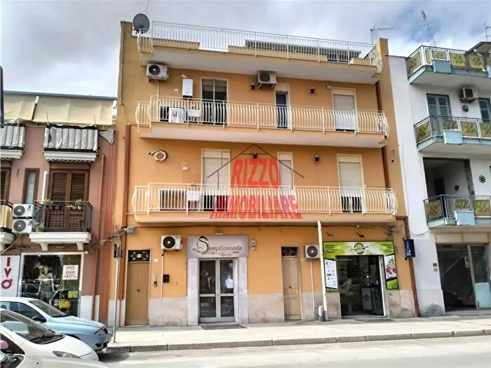 Appartamento trilocale in affitto in Villabate