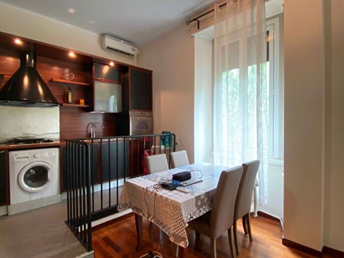 Appartamento bilocale in affitto in Via Tiziano, Pagano, Milano