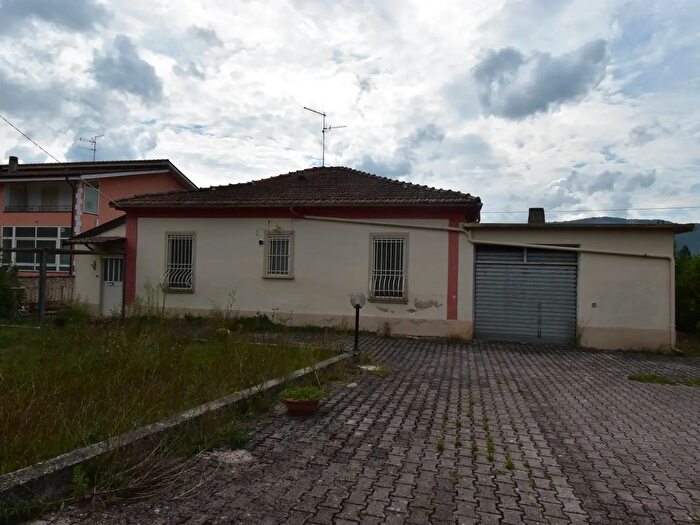 Appartamento quadrilocale in vendita in Via Dante Alighieri, Montesano Sulla Marcellana