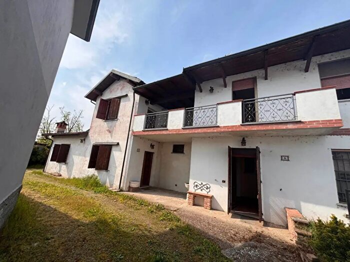 Casa quadrilocale in vendita in Alagna