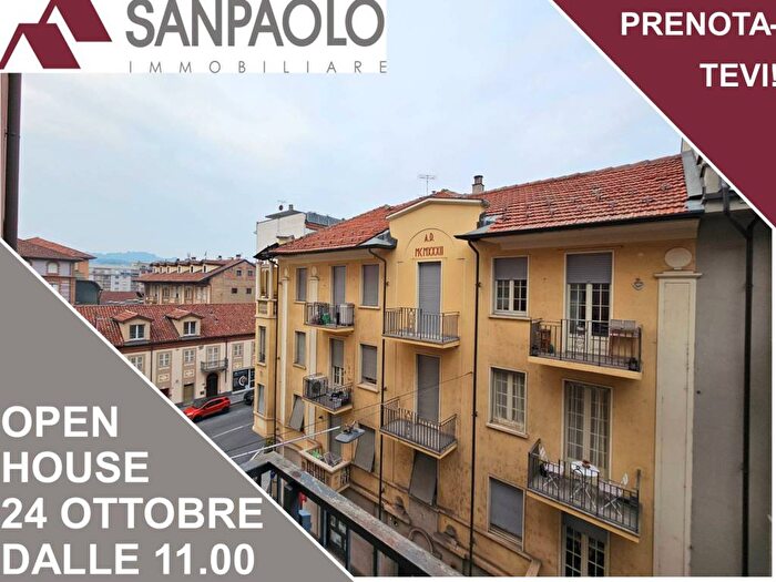 Appartamento quadrilocale in vendita in Corso Michele Coppino, Centro, Alba