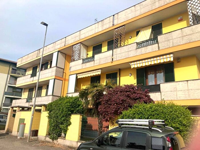 Appartamento trilocale in affitto in Via Cella Silvio, SantAgabio, Novara