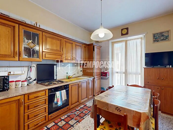 Appartamento trilocale in vendita in Via Giuseppe Rigola, Torino