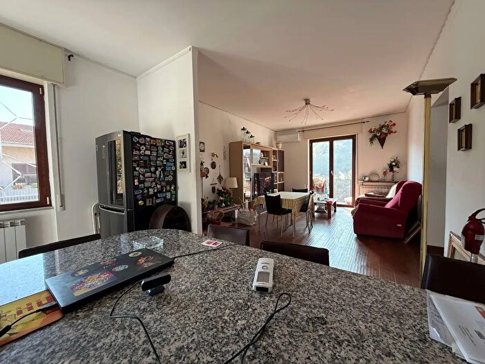 Appartamento con 7 locali in vendita in Altare