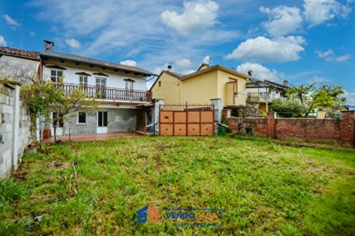Casa con 5 locali in vendita in Via Bellino, Carmagnola