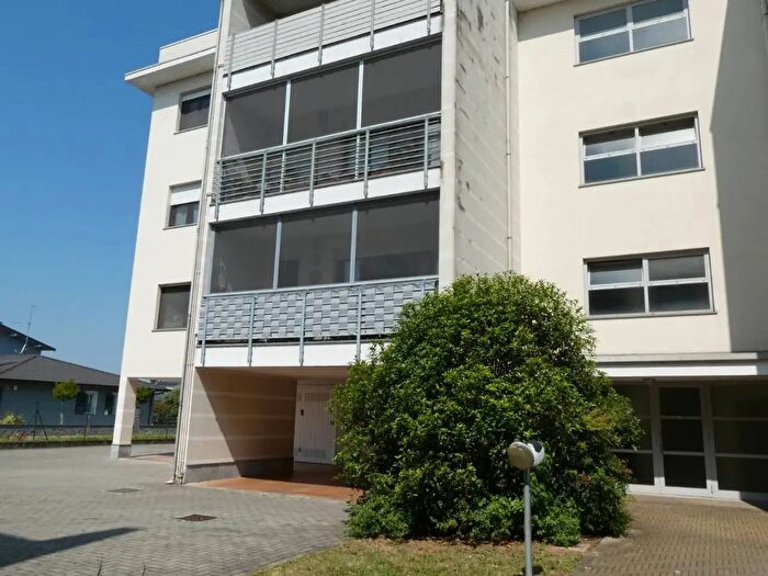 Appartamento trilocale in vendita in Via Pavia, Casorate Primo