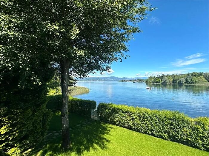 Casa con 5 locali in vendita in Via del Lago Castelletto Sopra Ticino No, Castelletto Sopra Ticino