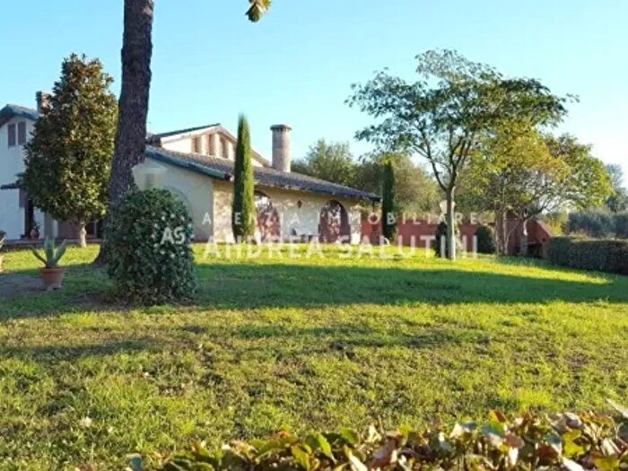 Casa con 6 locali in vendita in Santa Maria A Monte