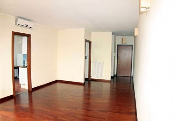 Appartamento trilocale in affitto in Centro, San Fermo della Battaglia