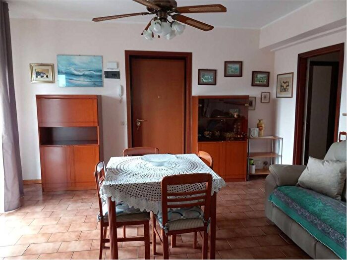 Appartamento quadrilocale in affitto in Farnesiana, Piacenza
