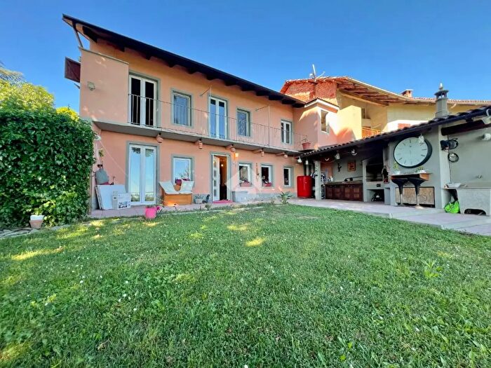 Casa quadrilocale in vendita in Via Salvo dAcquisto, Cocconato