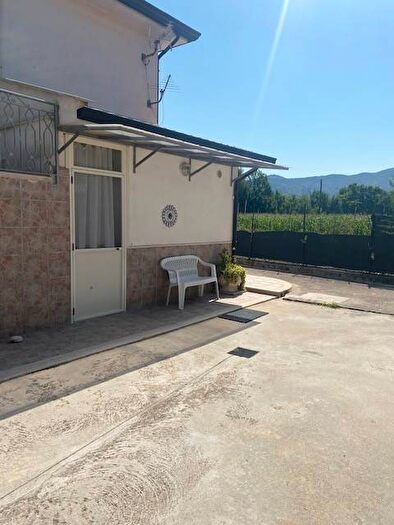 Appartamento trilocale in affitto in Via Macerine, Cervaro