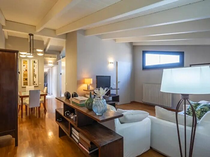 Appartamento trilocale in vendita in Borgo delle Colonne, Parma