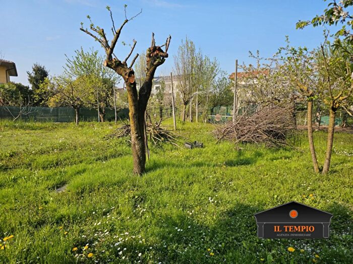 Casa quadrilocale in vendita in Via IV Novembre, Caldogno