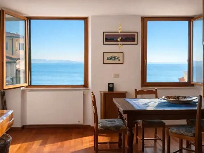 Appartamento trilocale in vendita in Monte Argentario