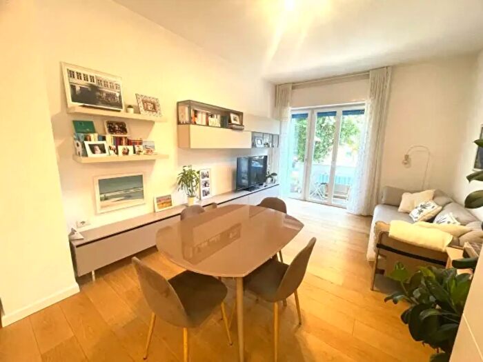 Appartamento trilocale in vendita in Via Marco dOggiono, Oggiono