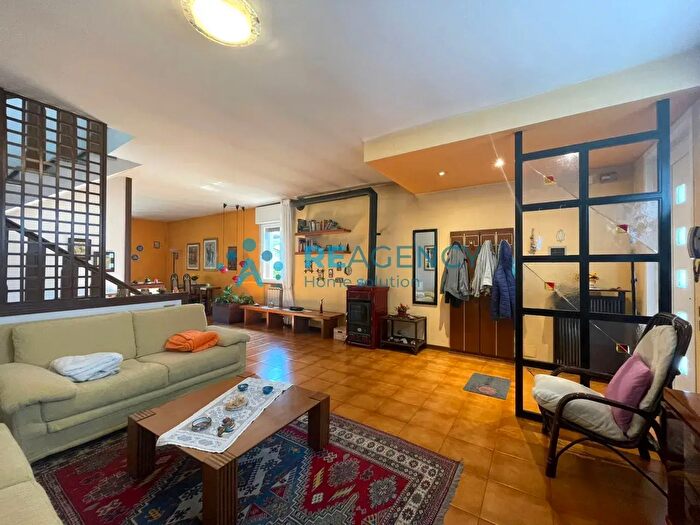 Casa con 5 locali in vendita in Altavilla Vicentina
