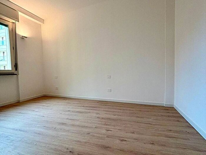 Appartamento bilocale in affitto in Via Mac Mahon, Cenisio, Milano