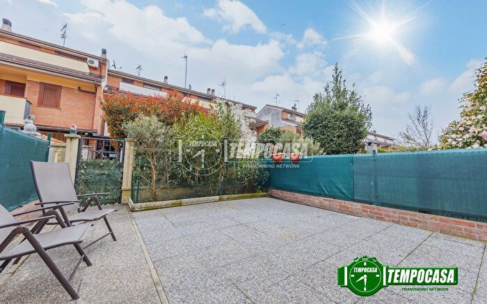 Casa quadrilocale in vendita in Via Puccini, Zibido San Giacomo