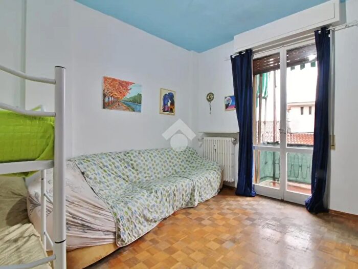 Appartamento trilocale in vendita in Via Giuseppe Mazzini, Voghera