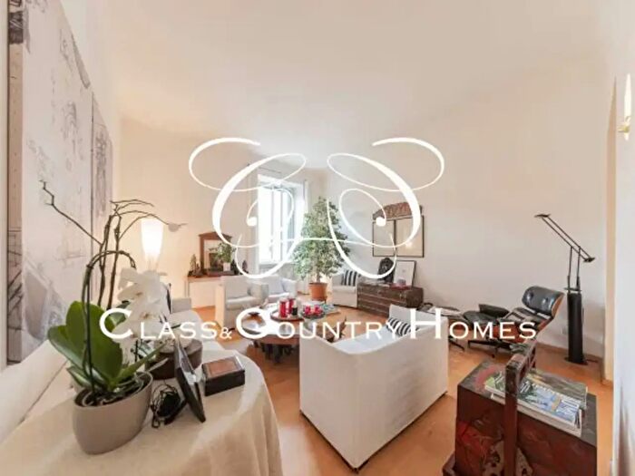 Appartamento con 6 locali in vendita in Via Alberico II, Roma