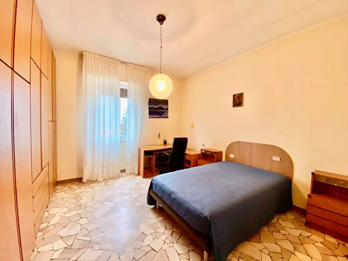 Casa con 5 locali in vendita in Via Campagnola, Olginate