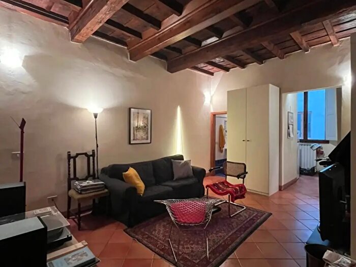 Appartamento trilocale in affitto in Via dei Pilastri, Firenze