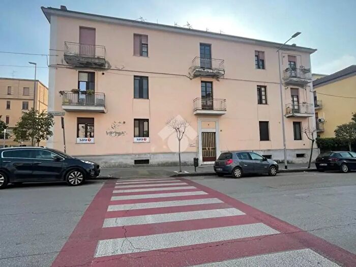 Appartamento quadrilocale in vendita in Viale Mellusi, Benevento