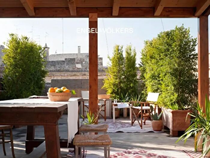 Casa con 6 locali in vendita in Via Ferrante d'Aragona a, Lecce