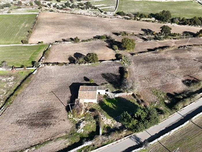 Casa trilocale in vendita in Via Comunale Passo Parrino Ganzeria Abremi, Modica