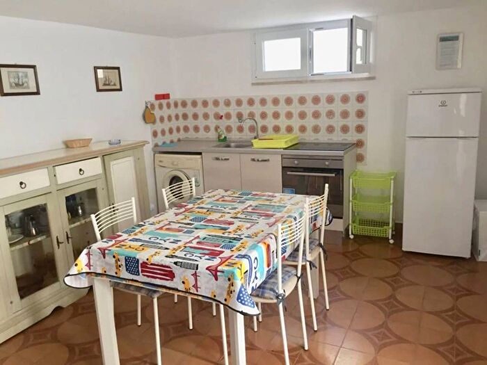 Appartamento quadrilocale in affitto in Castiglione Paese, Castiglione della Pescaia