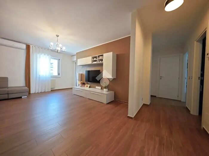 Appartamento trilocale in vendita in Via Gregorio Ancona, Bari