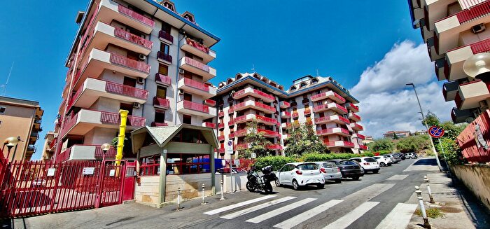 Appartamento quadrilocale in vendita in Via Monti Iblei, Tremestieri Etneo