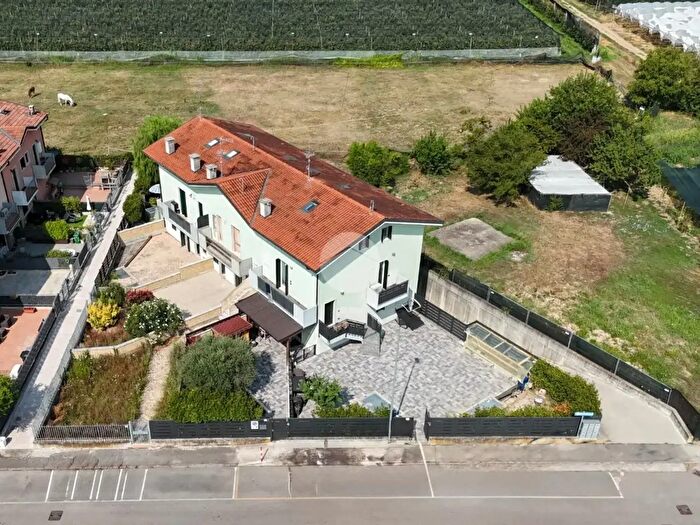 Appartamento bilocale in vendita in Via Papa Giovanni XXIII, Zevio