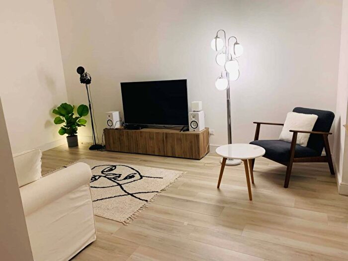 Appartamento in affitto in Via Carlo Torre, Navigli Darsena, Milano