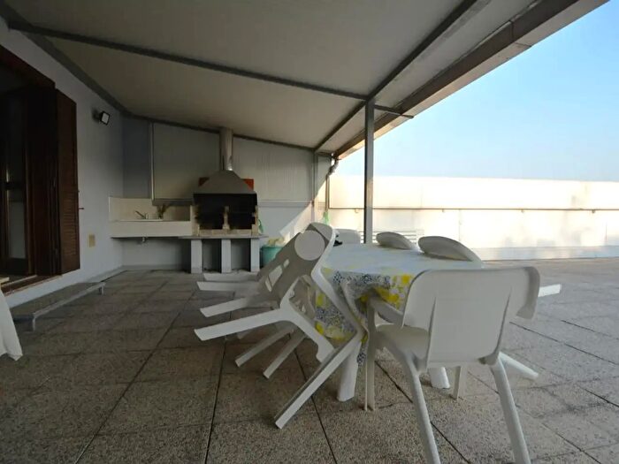 Appartamento quadrilocale in vendita in Via Roma, Cavenago Di Brianza