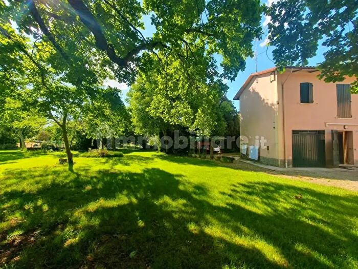 Casa con 5 locali in vendita in Via Zenzalose, Castelnuovo Rangone