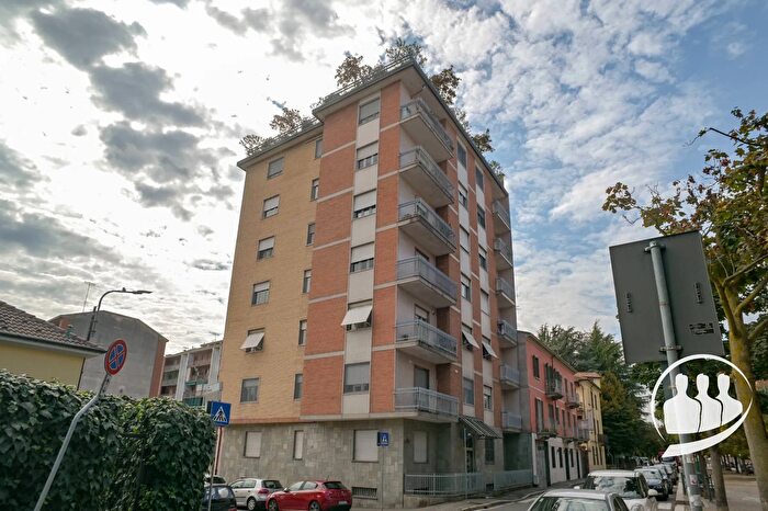 Appartamento con 5 locali in vendita in Via Vittorio Veneto, Chivasso