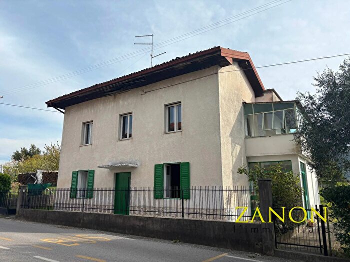 Casa con 6 locali in vendita in Località Dosso del Bosniaco, Gorizia