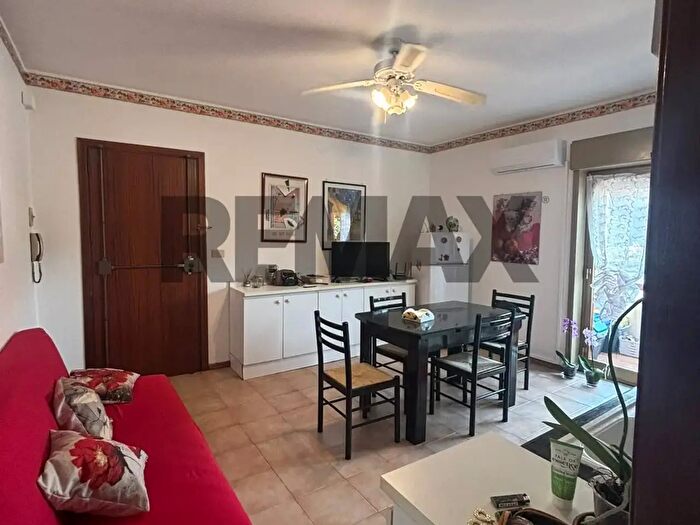 Appartamento bilocale in vendita in Via Ruggero Leoncavallo, Taormina