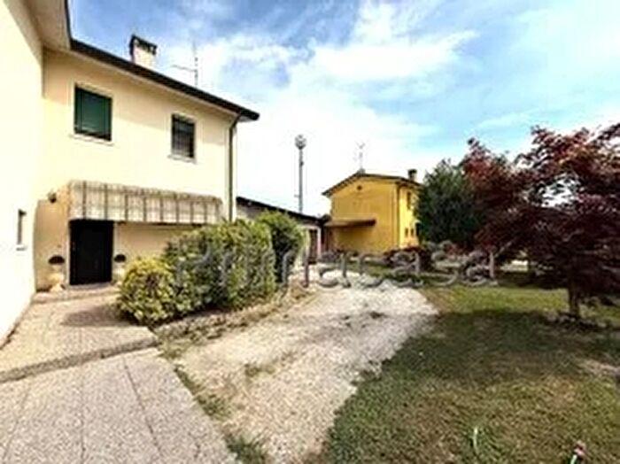 Casa con 5 locali in vendita in Via Nelda Scarmagnani, Legnago
