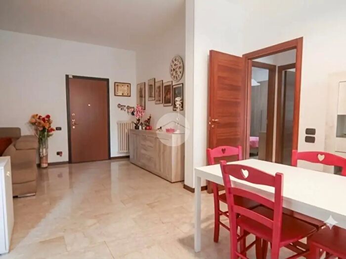 Appartamento trilocale in vendita in Via Bruno Buozzi, Sovico