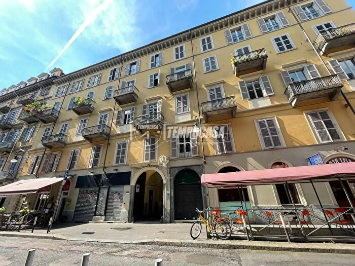 Appartamento quadrilocale in vendita in Via Bernardino Galliari, Torino